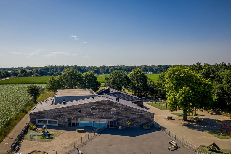 Een nieuwe school óm een bestaande